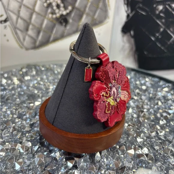 Coach RARE vintage poppy flower APPLIQUÉ key chain EUC - Picture 3 of 11